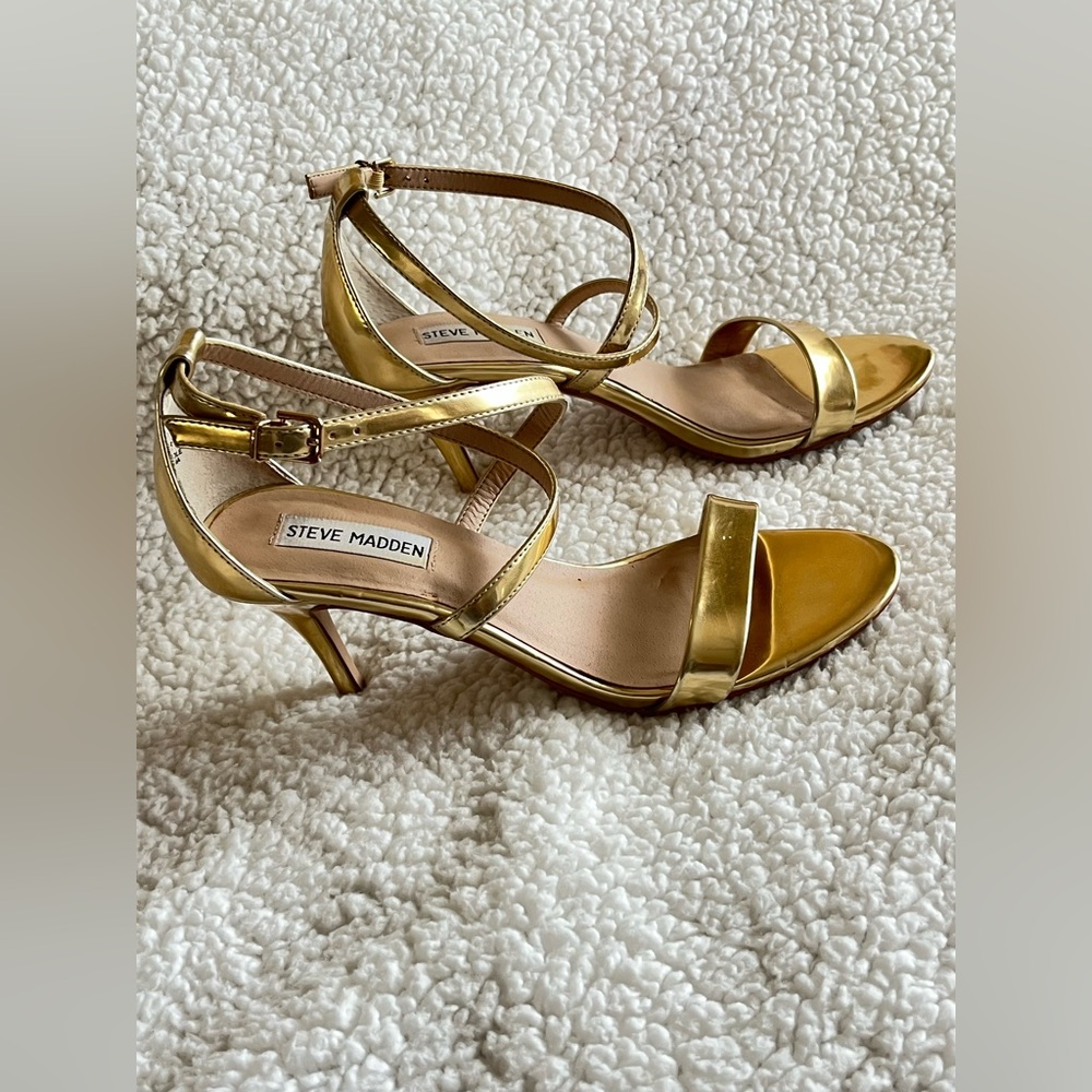 Steve Madden Gold Metallic Heels